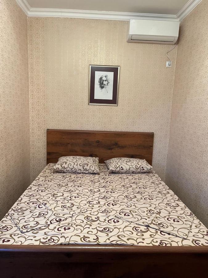 Hotel Gostevoy Dom Samir Gagra Exterior foto