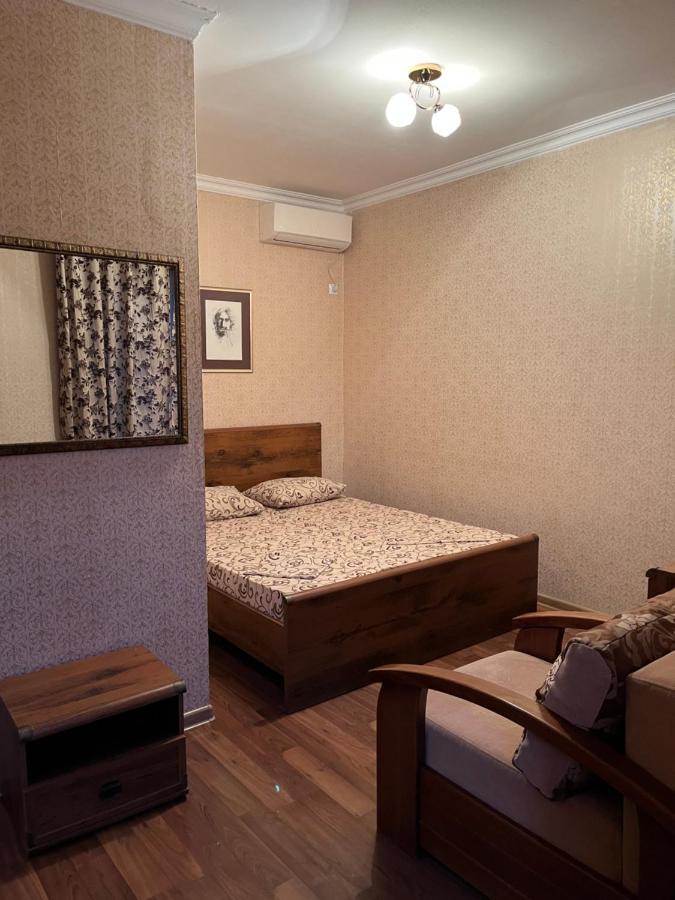 Hotel Gostevoy Dom Samir Gagra Exterior foto