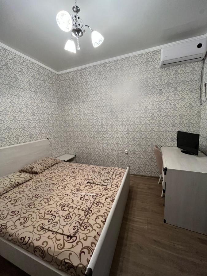 Hotel Gostevoy Dom Samir Gagra Exterior foto