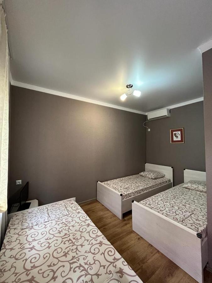 Hotel Gostevoy Dom Samir Gagra Exterior foto